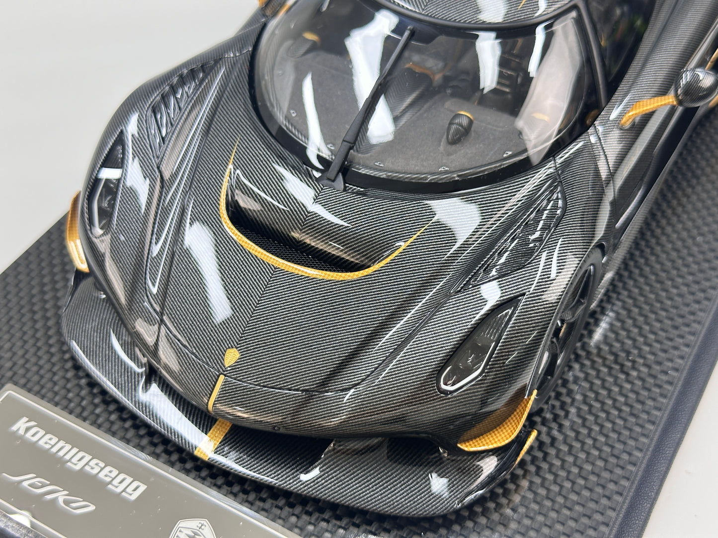FRONTIART 1/18 Koenigsegg Jesko Carbon Gold FA197