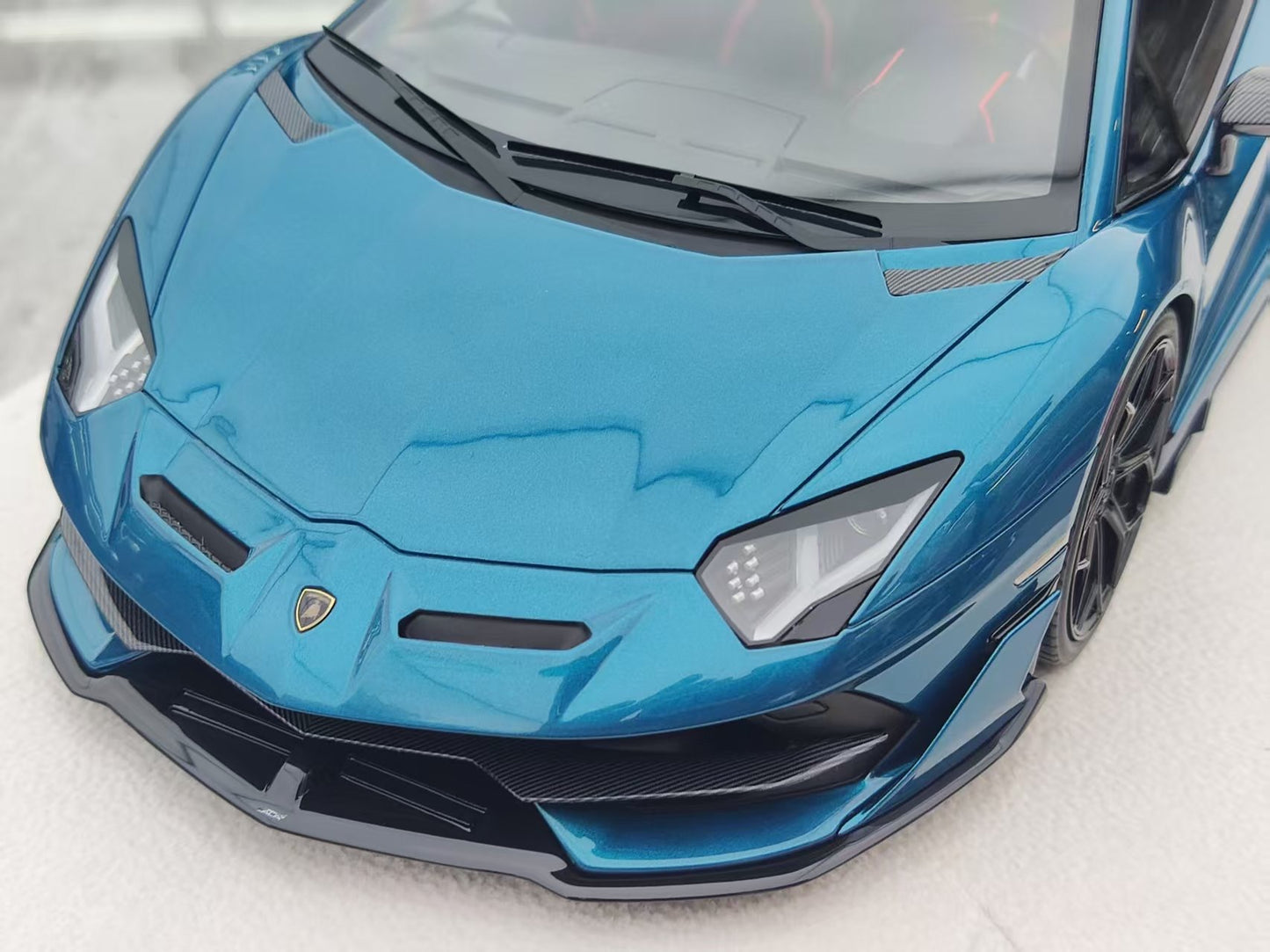 MAKEUP 1/18 Lamborghini Aventador SVJ Sky Blue EML025H