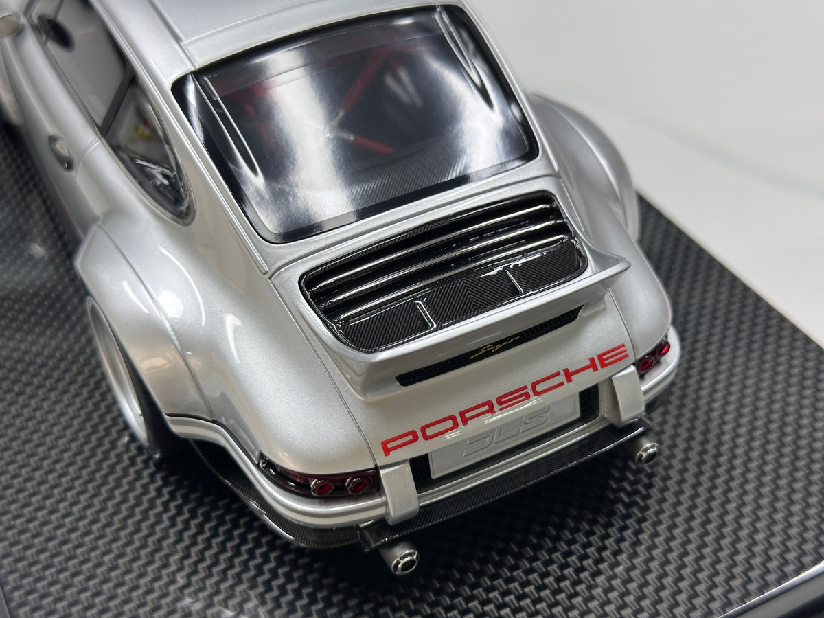 Dino Model 1/18 Porsche Singer DLS Silver DC007