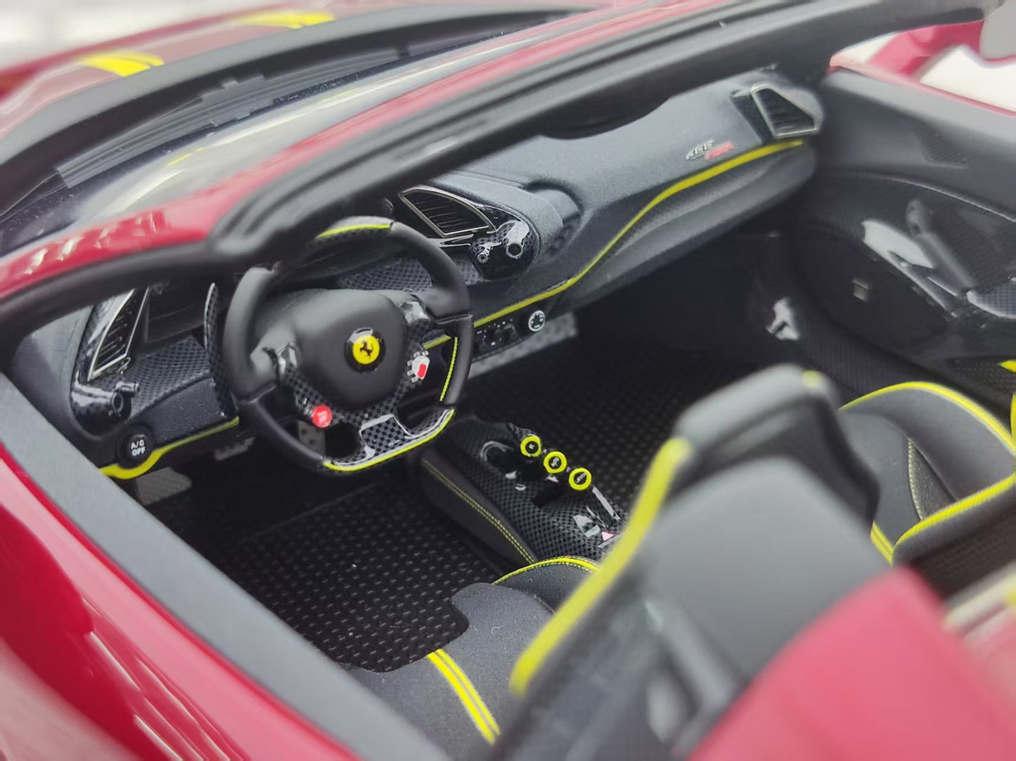 Dino Model 1/18 Ferrari 488 Pista Spider, carbon fiber chassis, customized, custom color, resin car model, FPC999B