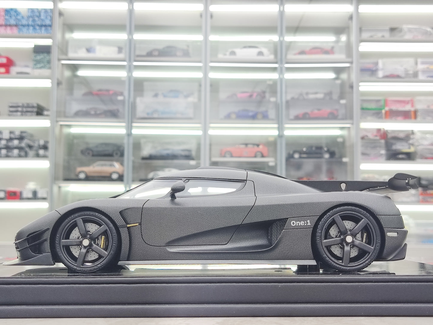 FRONTIART 1/18 Koenigsegg ONE:1 7107 Black Carbon FA060