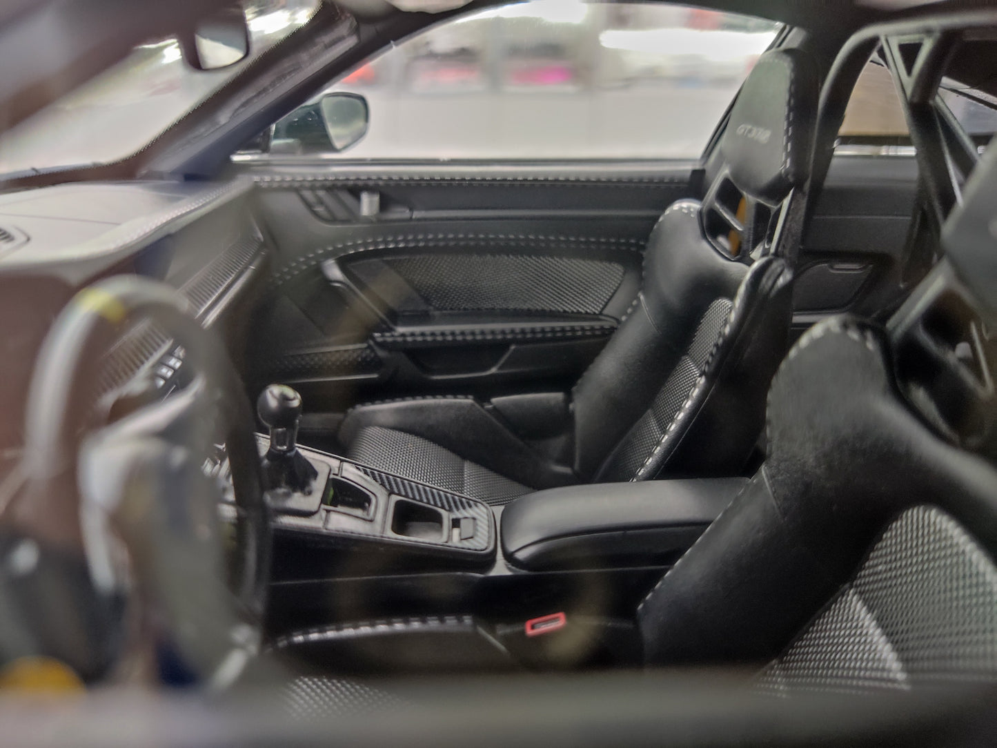 NOREV 1/12 Porsche 911 GT3RS Metallic Green Closed Model 127532