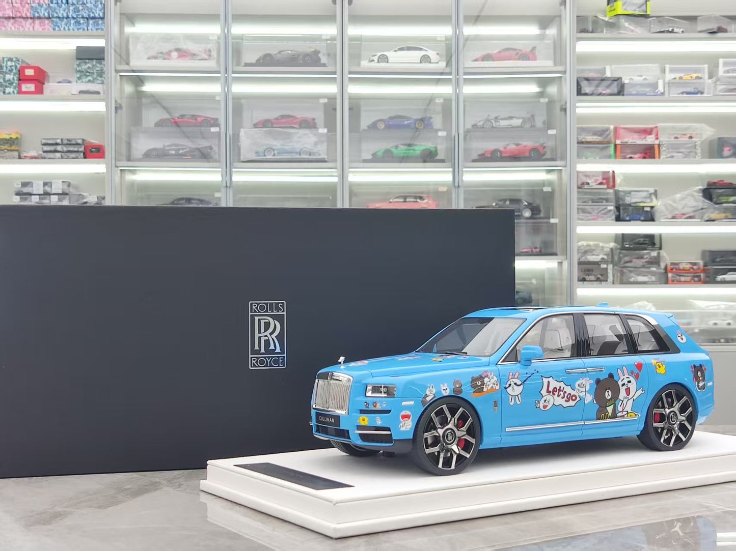 GL 1/18 Rolls-Royce Cullinan Brown Bear Resin Model JS-GL033