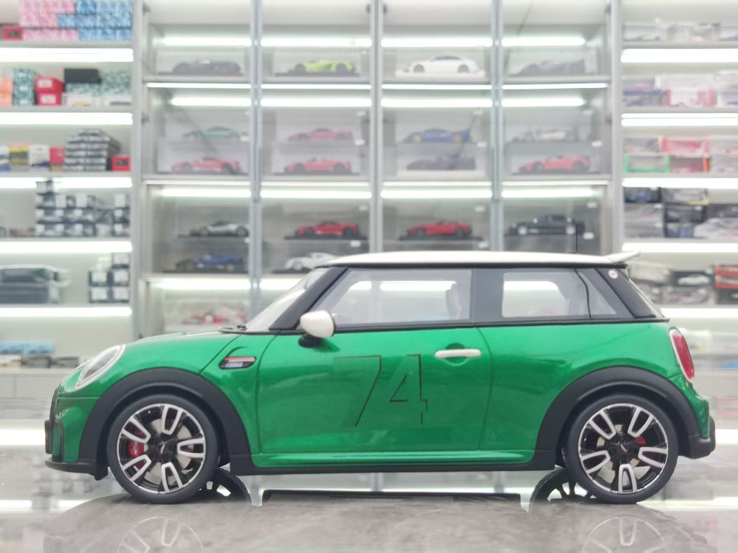OTTO 1/18 MINI COOPER F56 JCW BRITISH RACING Green Resin Model OT1098