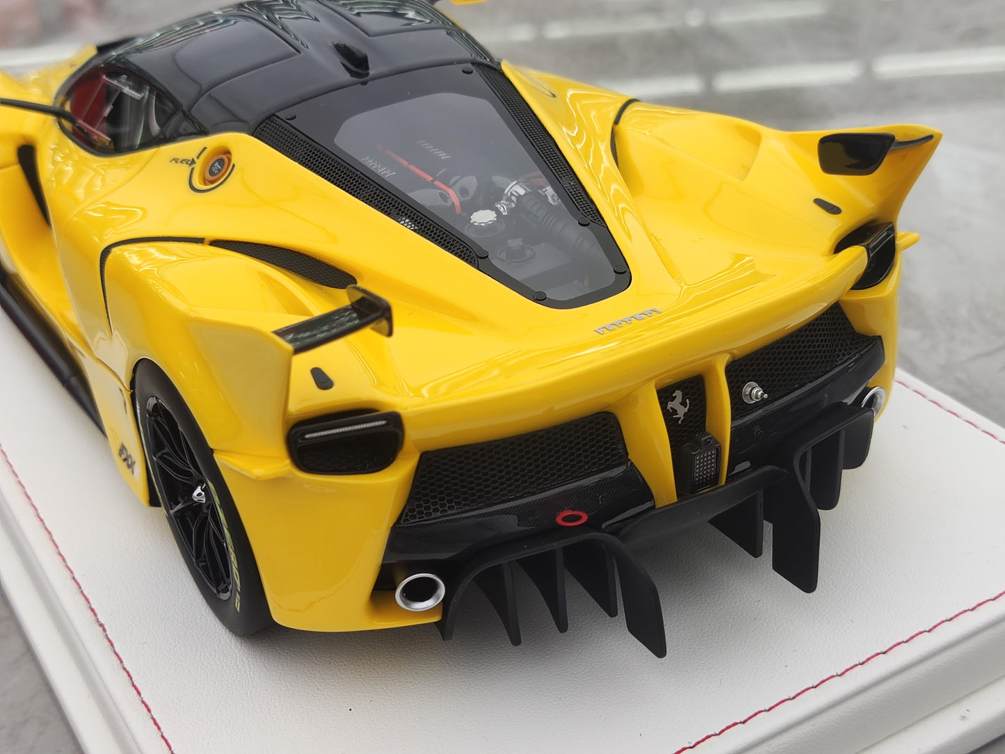 CE 1/18 Ferrari FXXK Yellow Resin Car Model JS-CE009