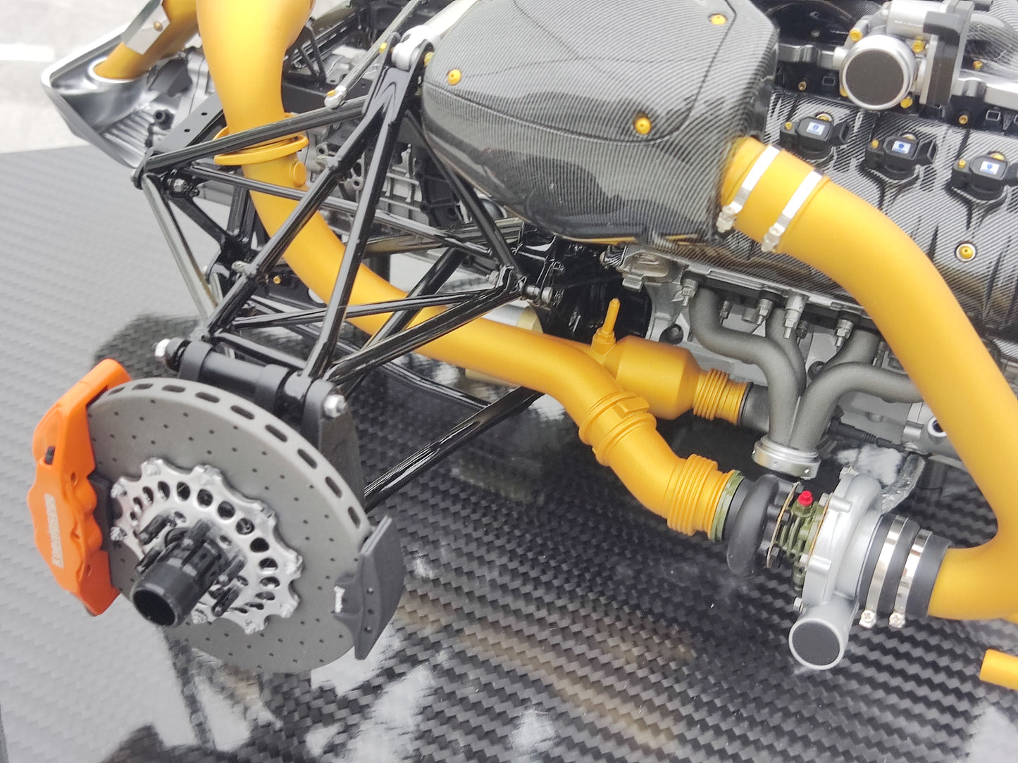 FRONTIART 1/6 Koenigsegg ONE:1 Engine Gold FA20221123-1