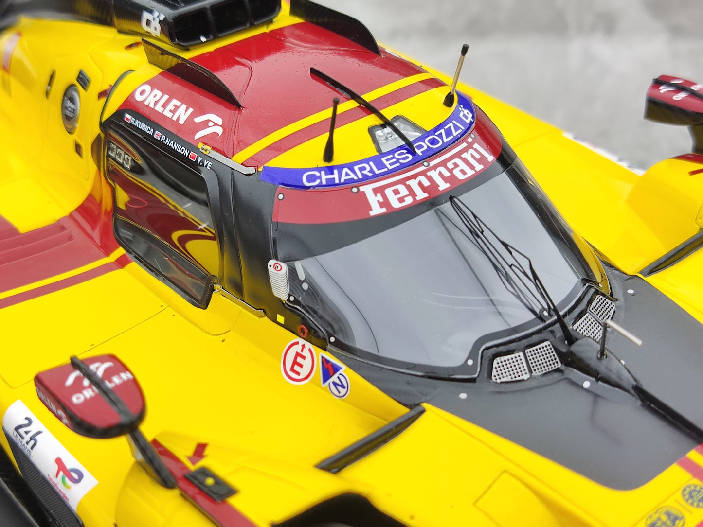 Looksmart 1/18 Ferrari 499P AF Corse Team 2025 Le Mans Hypercar Class Victory No. 83, Yellow LS18LM053