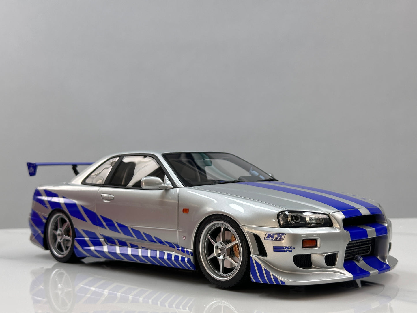 KYOSHO 1/12 Nissan Skyline R34GT-R2001 (Fast & Furious) Silver/Blue Striped KSR12007A