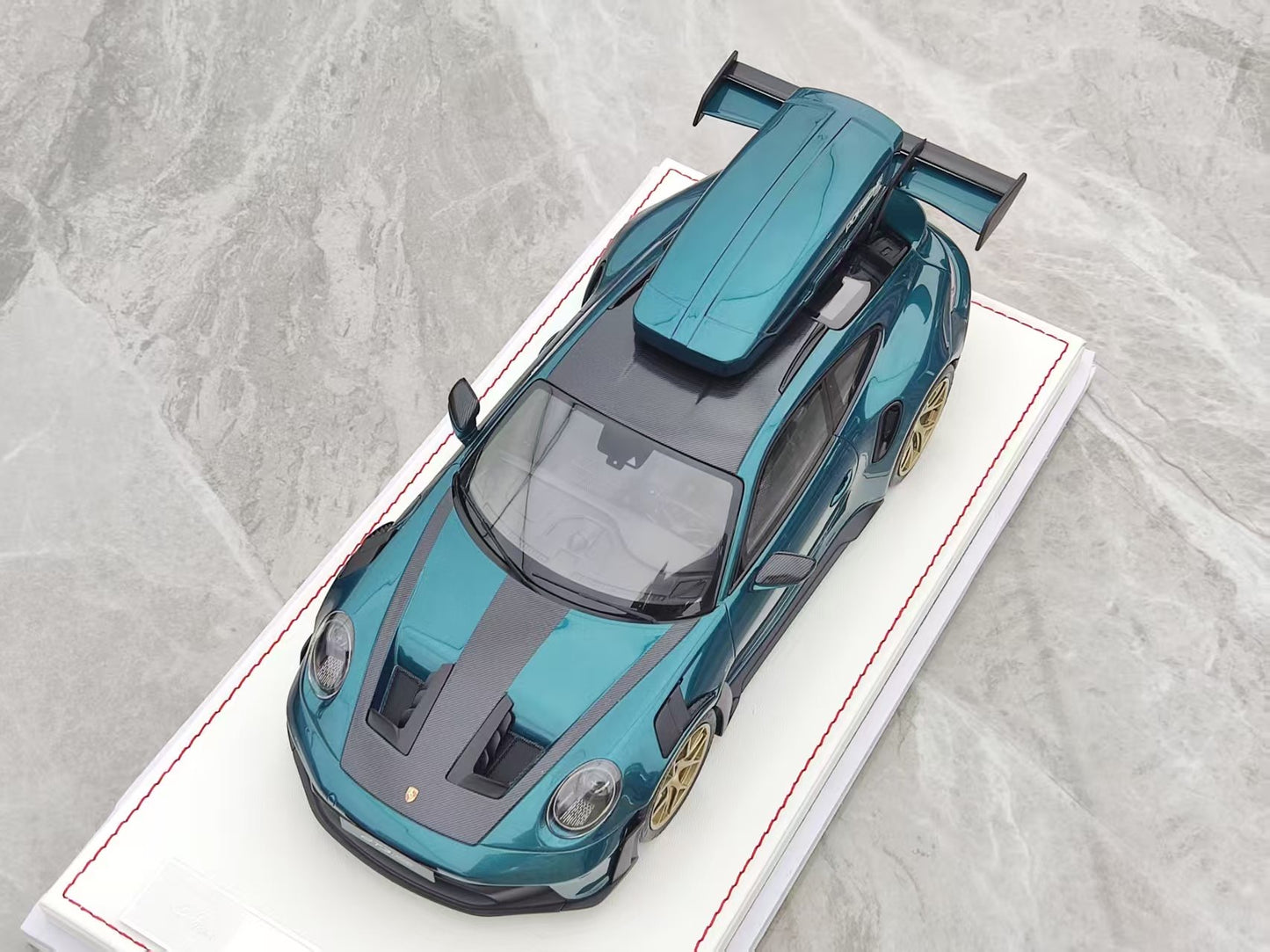 IVY 1/18 Porsche 992 GT3 RS PTS Green IM1837PG