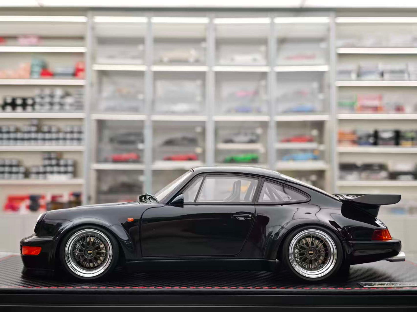IG 1/18 Porsche Blackbird (964) Black Bayfront IG3593
