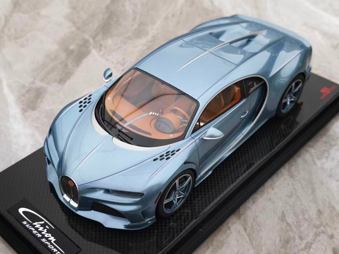 MR 1/18 Bugatti Chiron Super Sport Atlantic Blue BUG012E