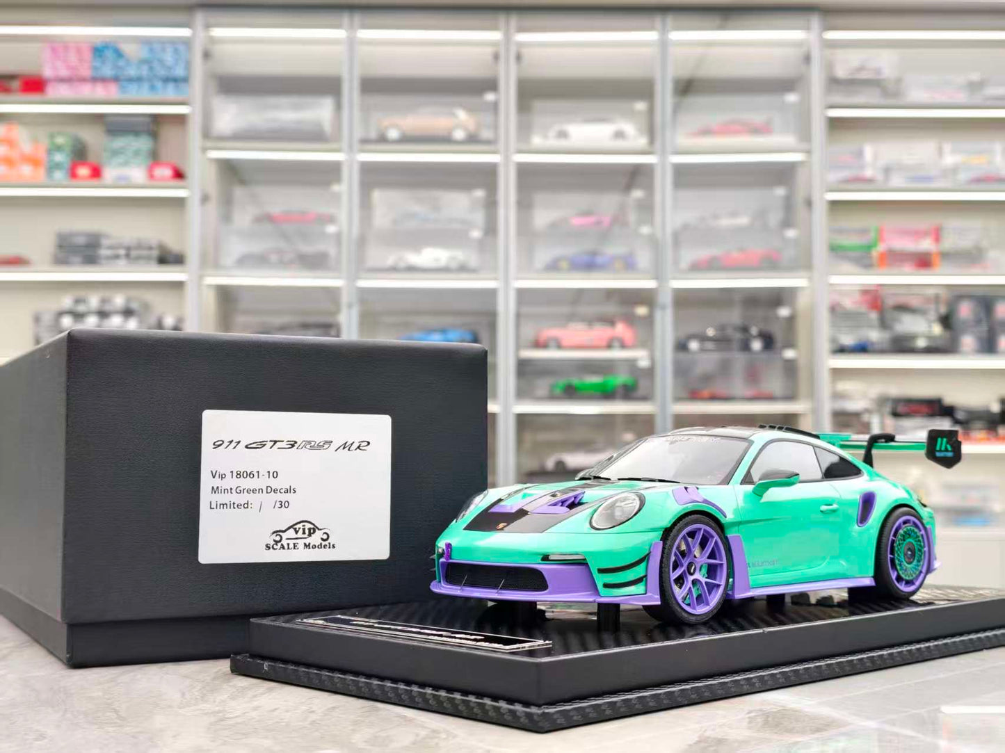 VIP 1/18 Porsche 911 GT3 RS-Manthey Racing Mint Green VIP185