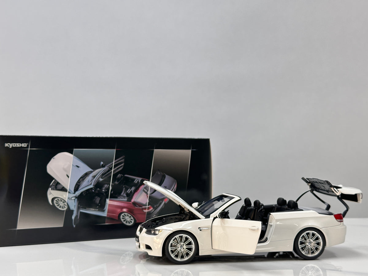KYOSHO 1/18 BMW M3 Convertible (E93M) – White (08738AW)