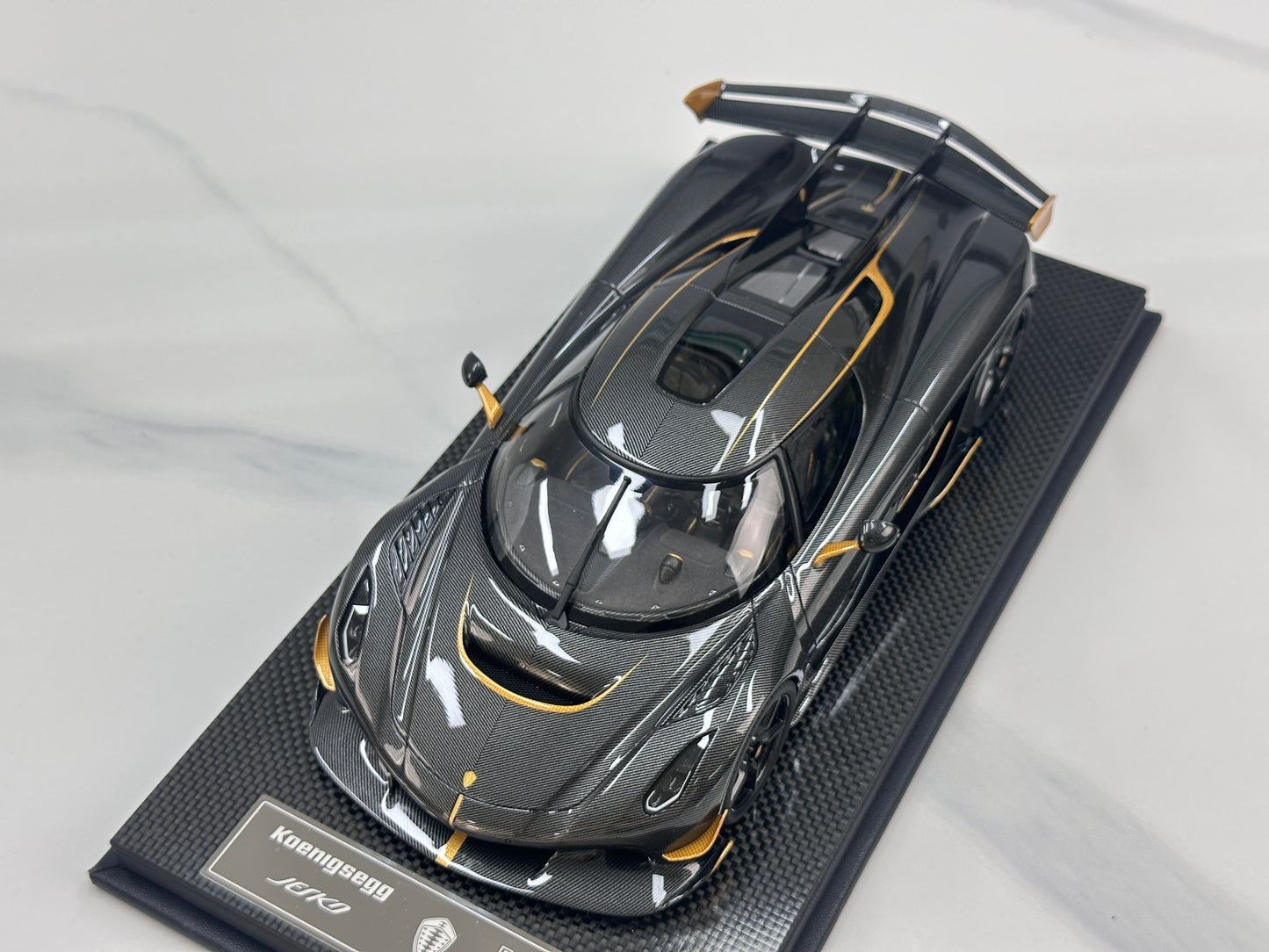 FRONTIART 1/18 Koenigsegg Jesko Carbon Gold FA197