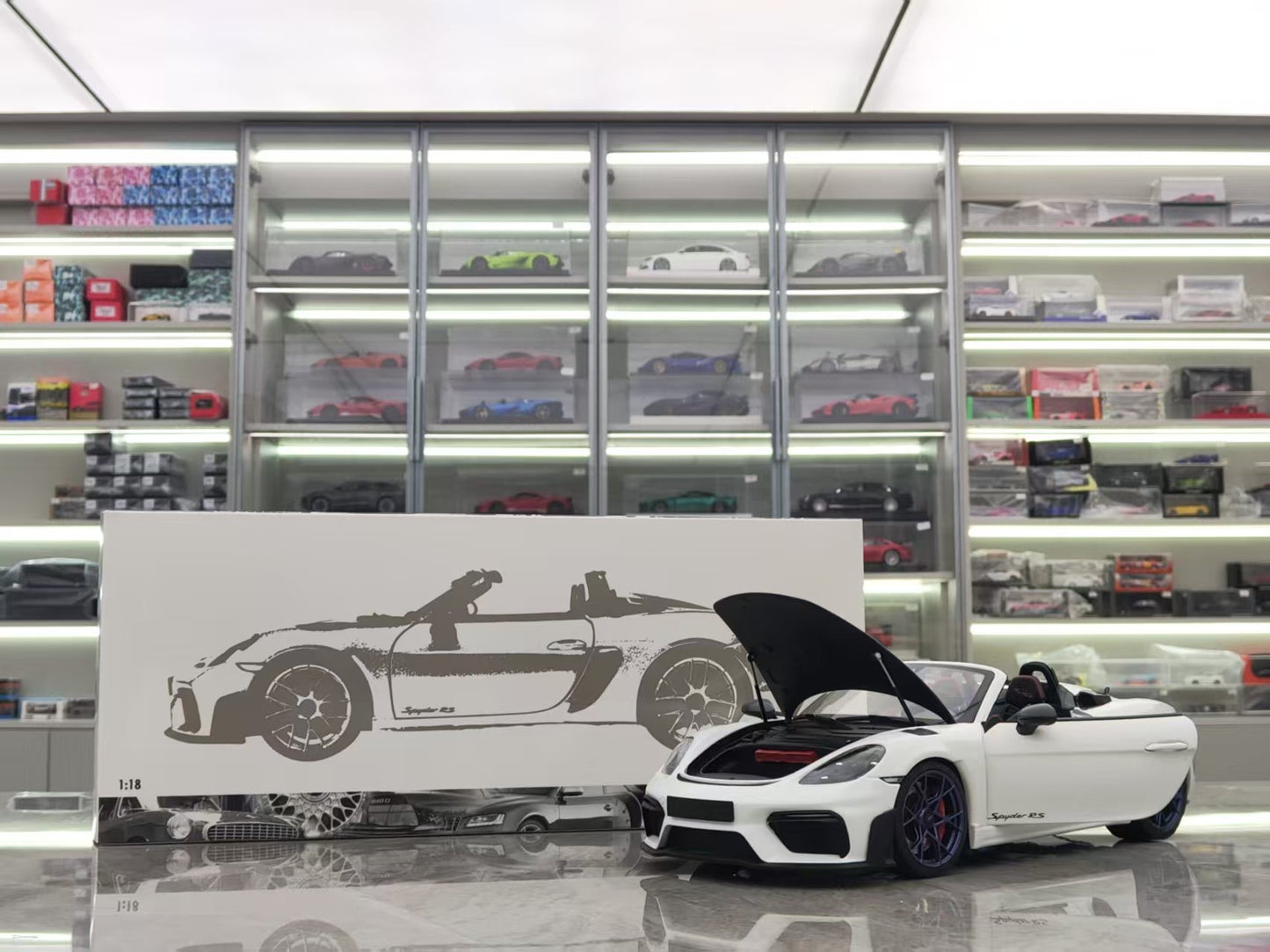 MINICHAMPS 1/18 Porsche 718 Spyder RS White Alloy Car Model 110063131