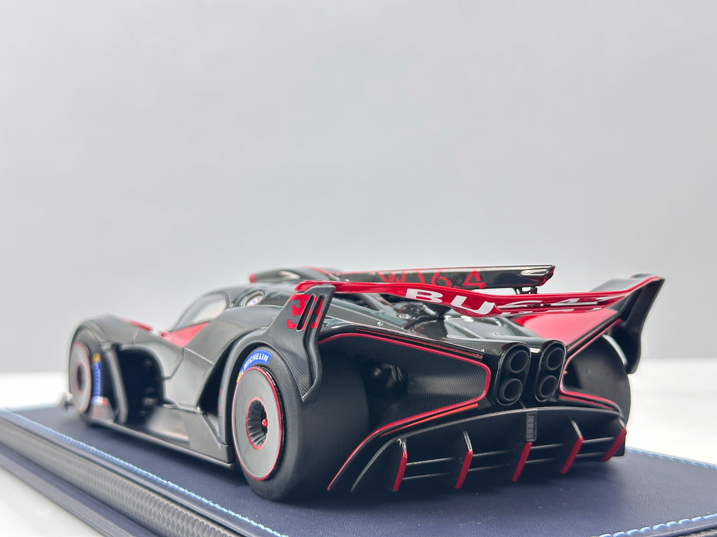 MR 1/18 Bugatti Bolide – Italian Red (BUG014C)