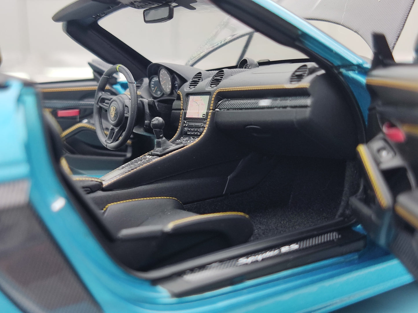 MINICHAMPS 1/18 Porsche 718 SPYDER RS 2024 Ipanema Blue 113063134