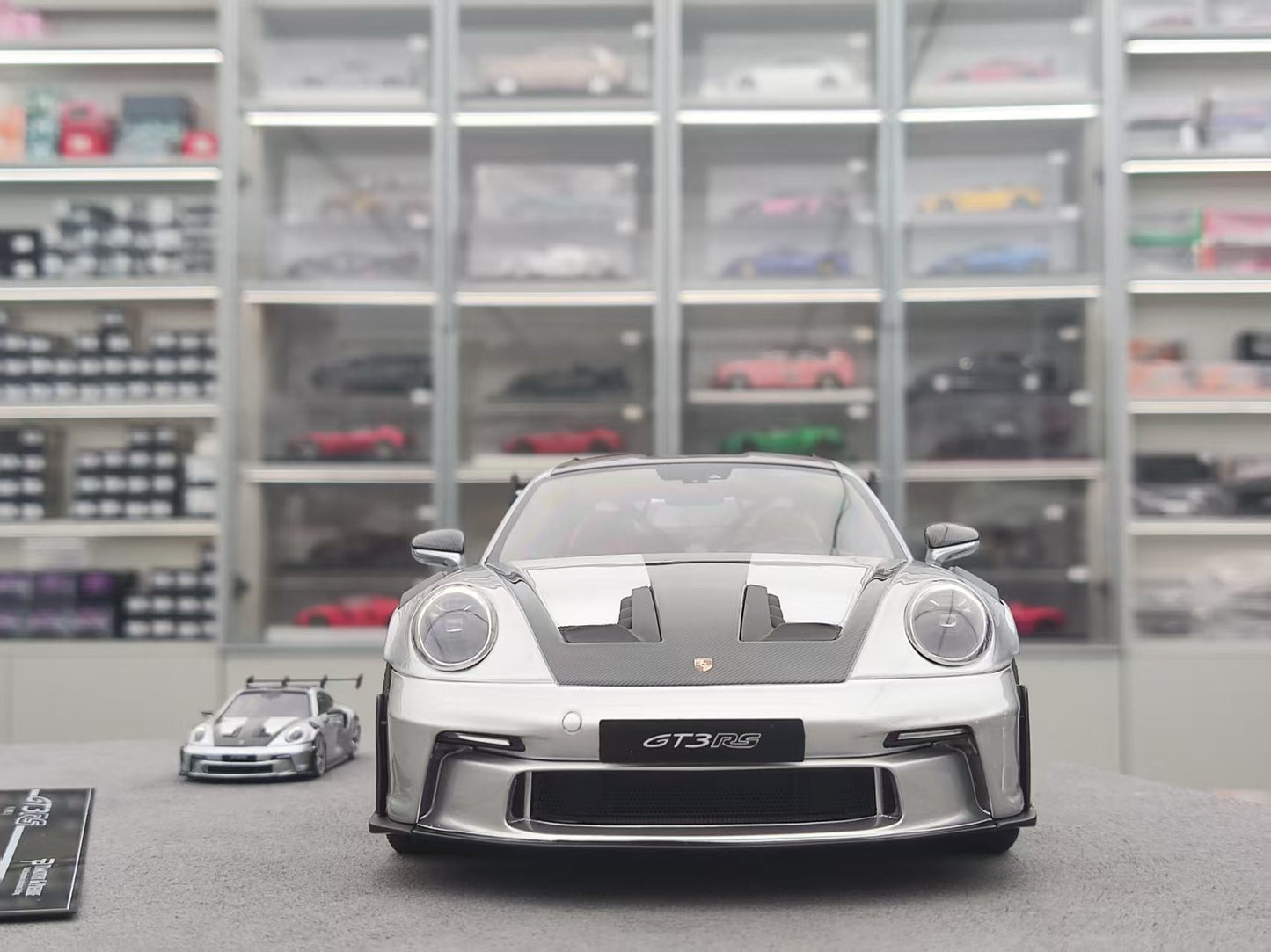 TIMOTHY&PIERRE 1/18 Porsche 911 GT3RS Sonderwunsch GT Silver TP188