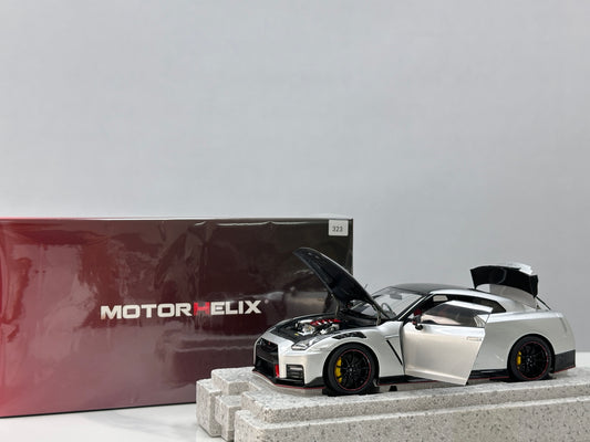 MOTORHELIX 1/18 Nissan GT-R NISMO (R35) Special Edition 2022 Ultimate Metallic Silver MH368