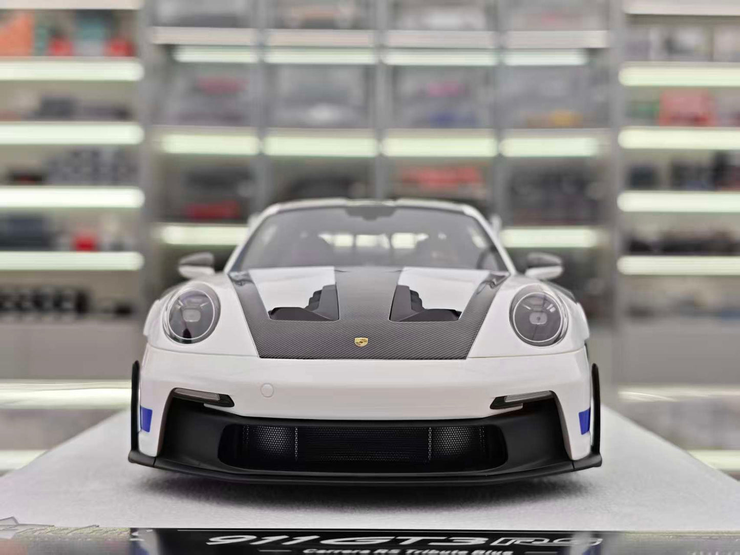 FuelMe 1/18 Porsche 992 GT3R Carrera Blue FM18010LM-02