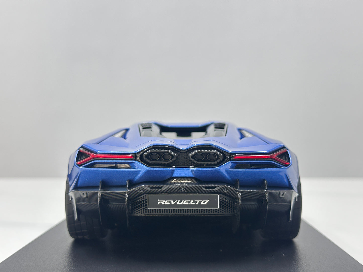 Topspeed 1/18 Lamborghini Revuelto Blue TS0619