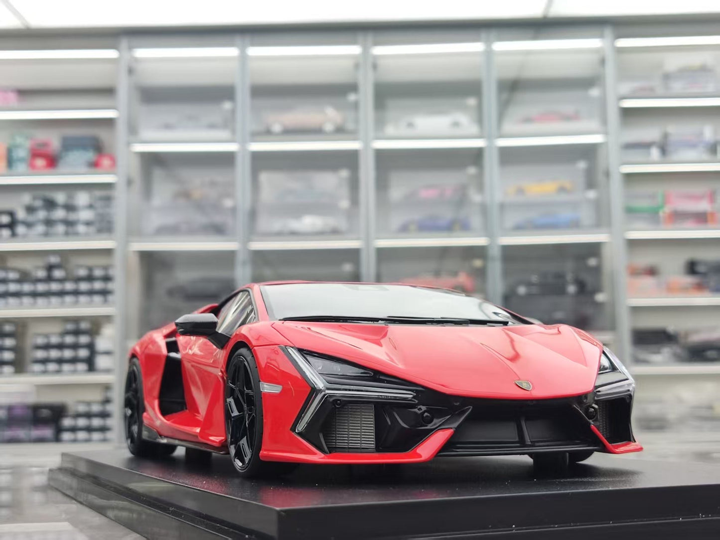 Topspeed 1/18 Lamborghini Revuelto Arancio Dac Lucido Red TS0618
