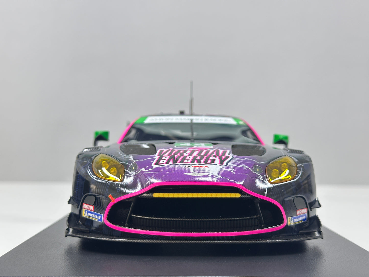 Topspeed 1/18 Aston Martin Vantage GT3 Evo #44 Magnus Racing Black/Purple Livery TS0690