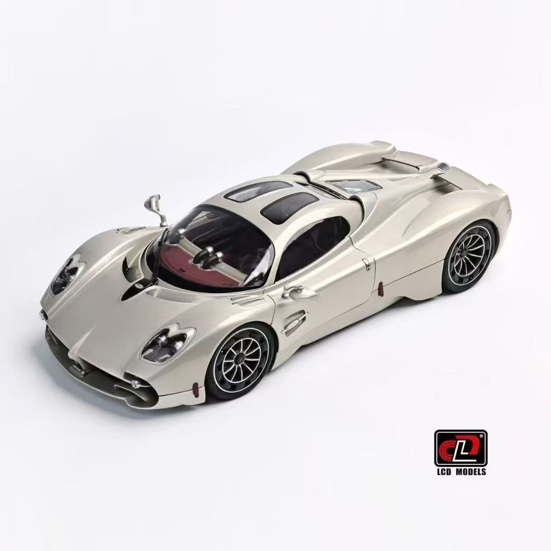 LCD 1/18 Pagani Utopia Alloy Fully Opening Car Model