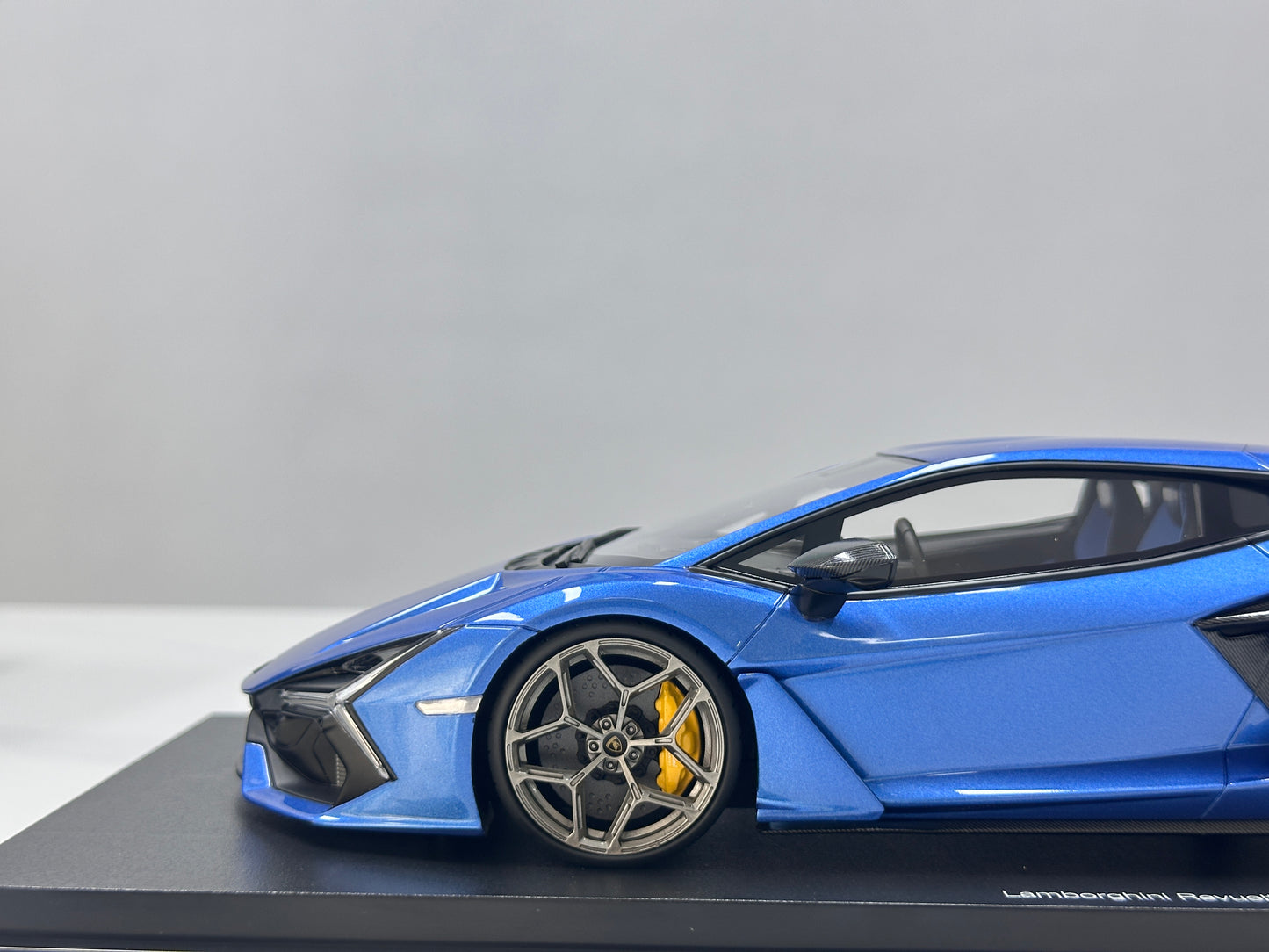 Topspeed 1/18 Lamborghini Revuelto Blue TS0619