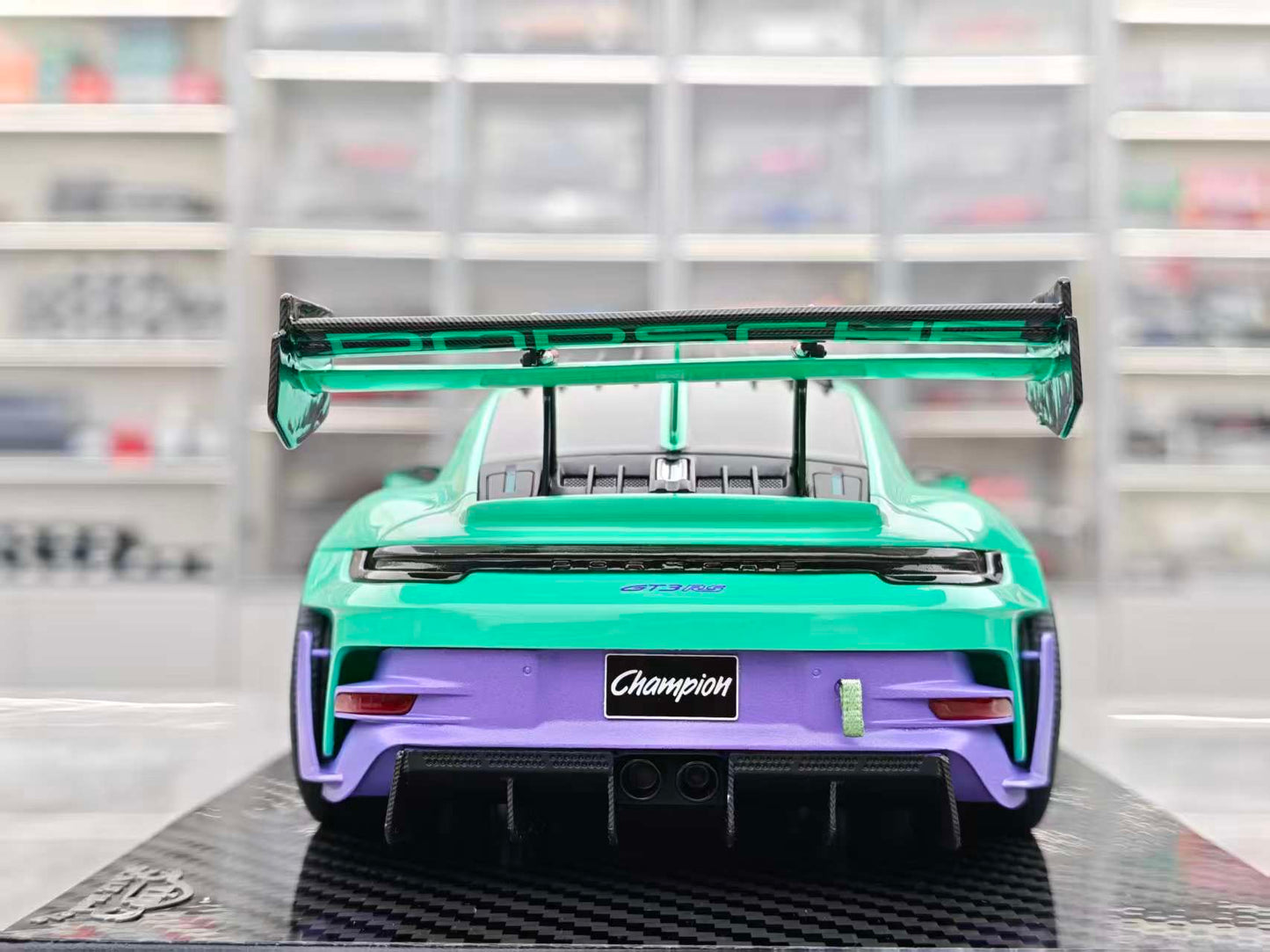 VIP 1/18 Porsche 911 GT3 RS-Manthey Racing Mint Green VIP185