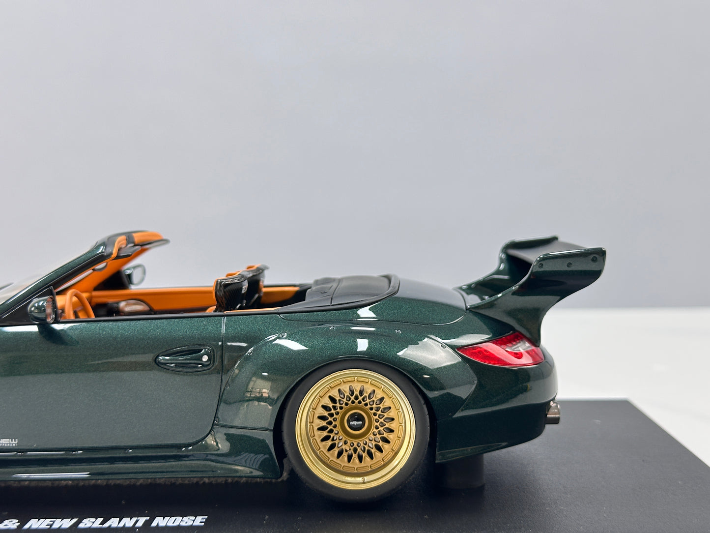 GT Spirit 1/18 Porsche Old & New Tokyo Auto Salon Green GT548