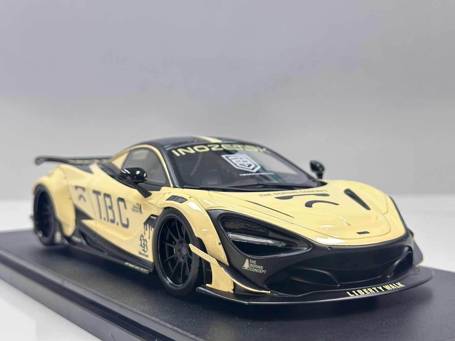 GT Spirit 1/18 McLaren LB-WORKS 720S Beige GT961