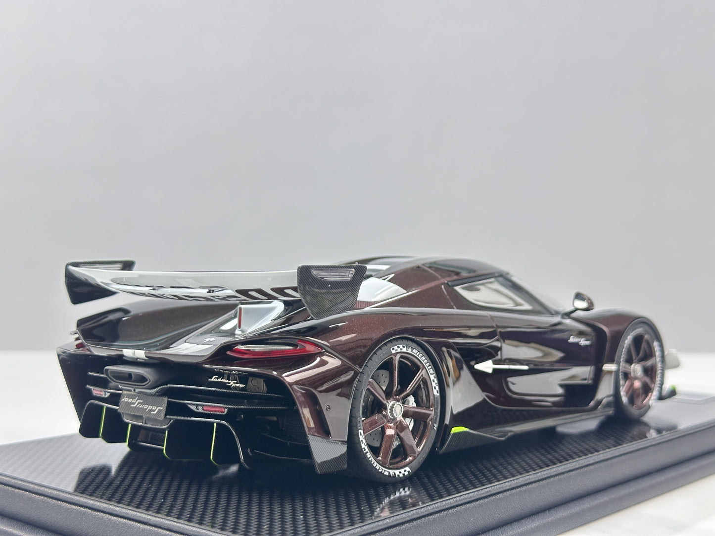 FRONTIART 1/18 Koenigsegg Jesko "Sadair's Spear" – Brown (FA198)