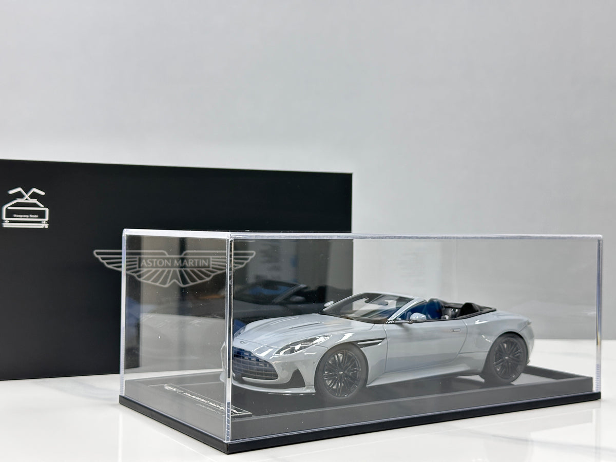 MOTORHELIX 1/18 Aston Martin DB12 Volante (Convertible) - Porcelain Grey - MH396