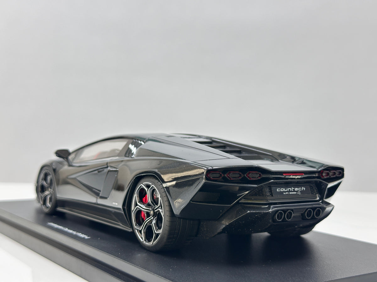 TopSpeed 1/18 Lamborghini Countach LPI 800-4 Black TS0440