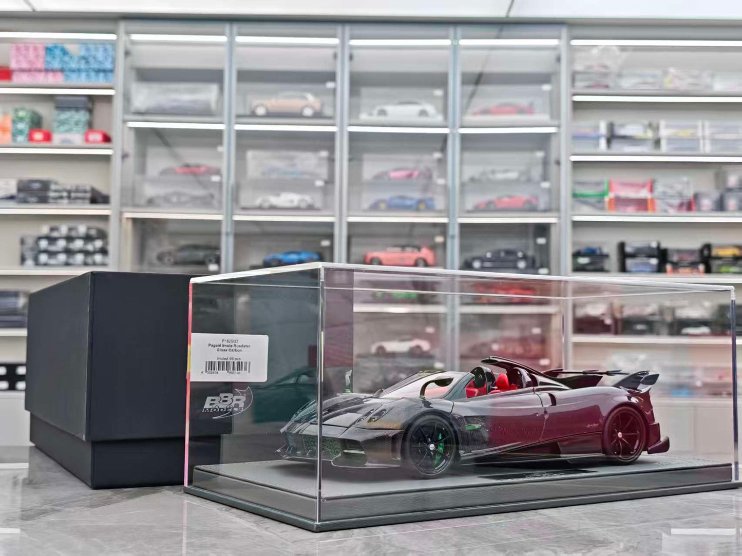 BBR 1/18 Pagani Imola Roadster Black Carbon Fiber P18250D