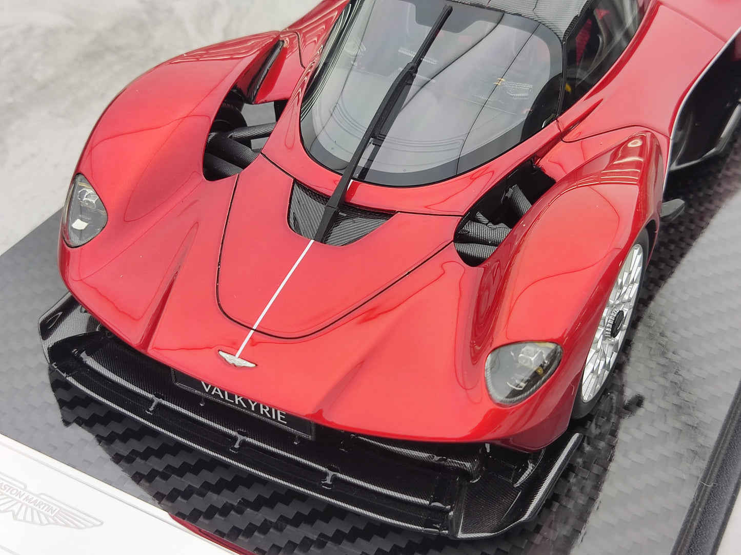 FRONTIART 1/18 Aston Martin Valkyrie Apple Red FA174