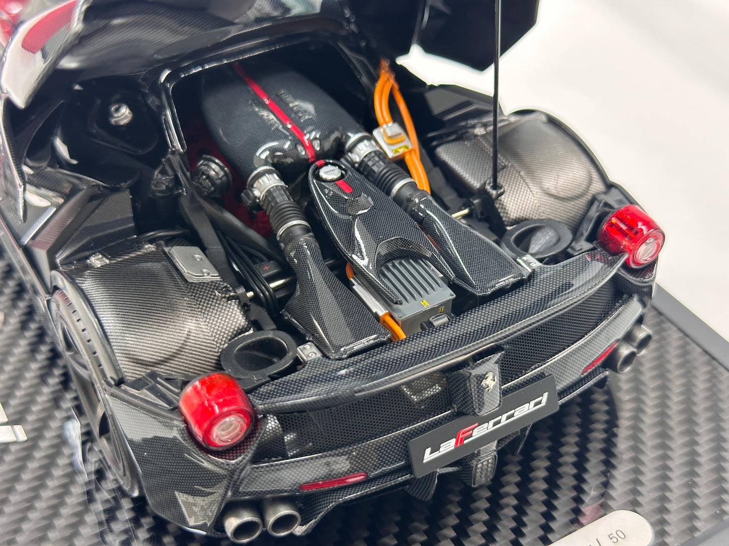 BBR 1/18 Ferrari LaFerrari Alloy Full Open Cargo Carbon Fiber Leather Case Version Black BBR182244CH