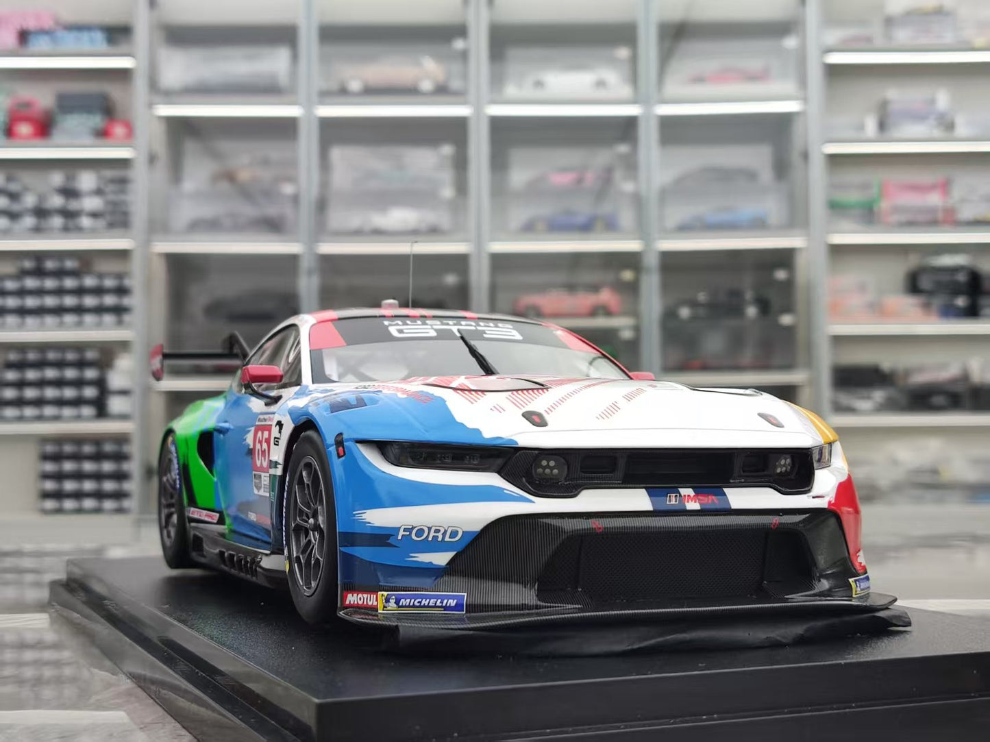 Topspeed 1/18 Ford Mustang GT3 #65 Ford Multimatic Motorsports 2024 White/Blue/Red Livery TS0603