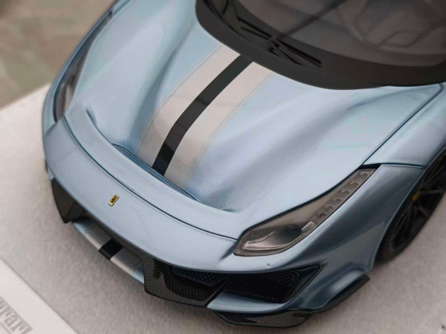 BBA MDOEL 1/18 Ferrari 488PISTA Ice Blue BBA054