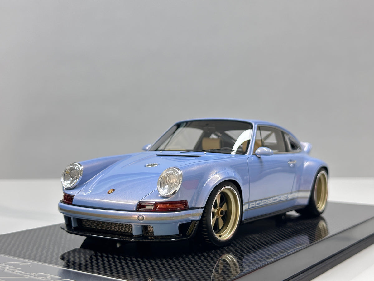 DinoModel 1/18 Porsche Singer DLS Ice Blue DC001