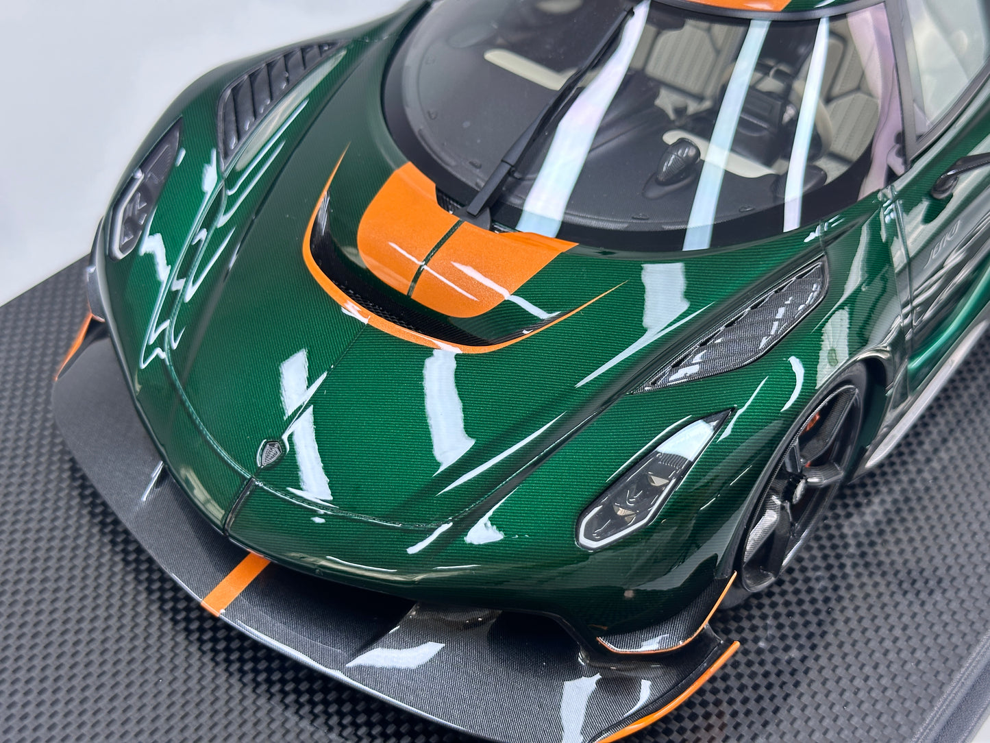 FRONTIART 1/12 Koenigsegg Jesko Carbon Emerald Green (FA190)