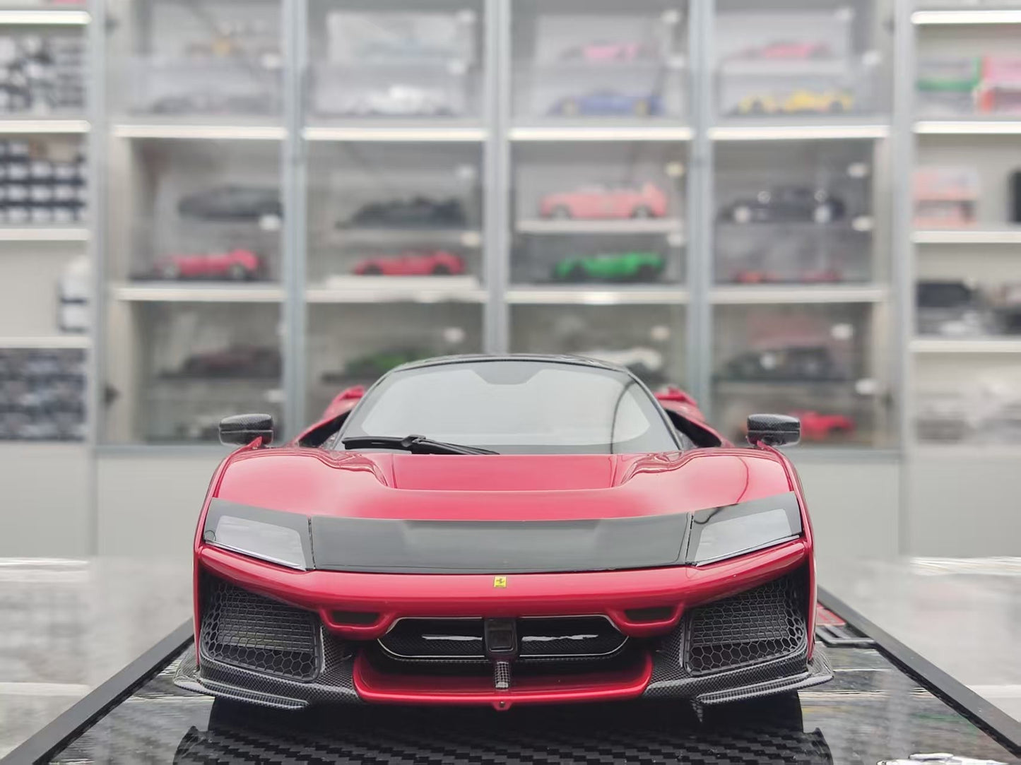 BBR 1/18 Ferrari F80 (New King of the Road) Carbon Base, Standard Red/Silver Carbon Fiber Wheels P18253A1CH