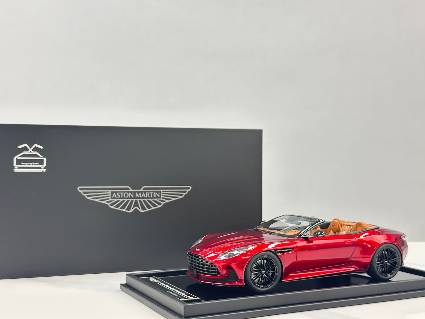 Xiaoguang Model & MotorHelix 1/18 Aston Martin DB12 Volante Convertible – Volcano Red Metallic (MH388)