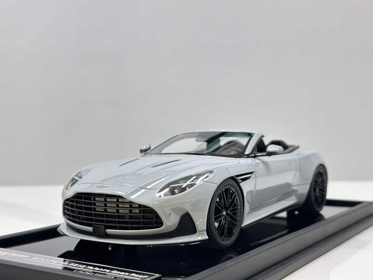 MOTORHELIX 1/18 Aston Martin DB12 Volante (Convertible) - Porcelain Grey - MH396