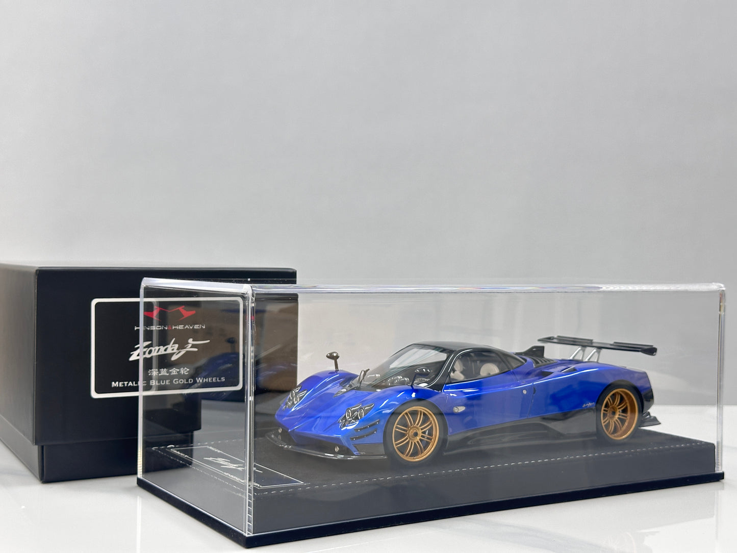 HH Model 1/18 Pagani Zonda F – Dark Blue with Gold Wheels (HH701)