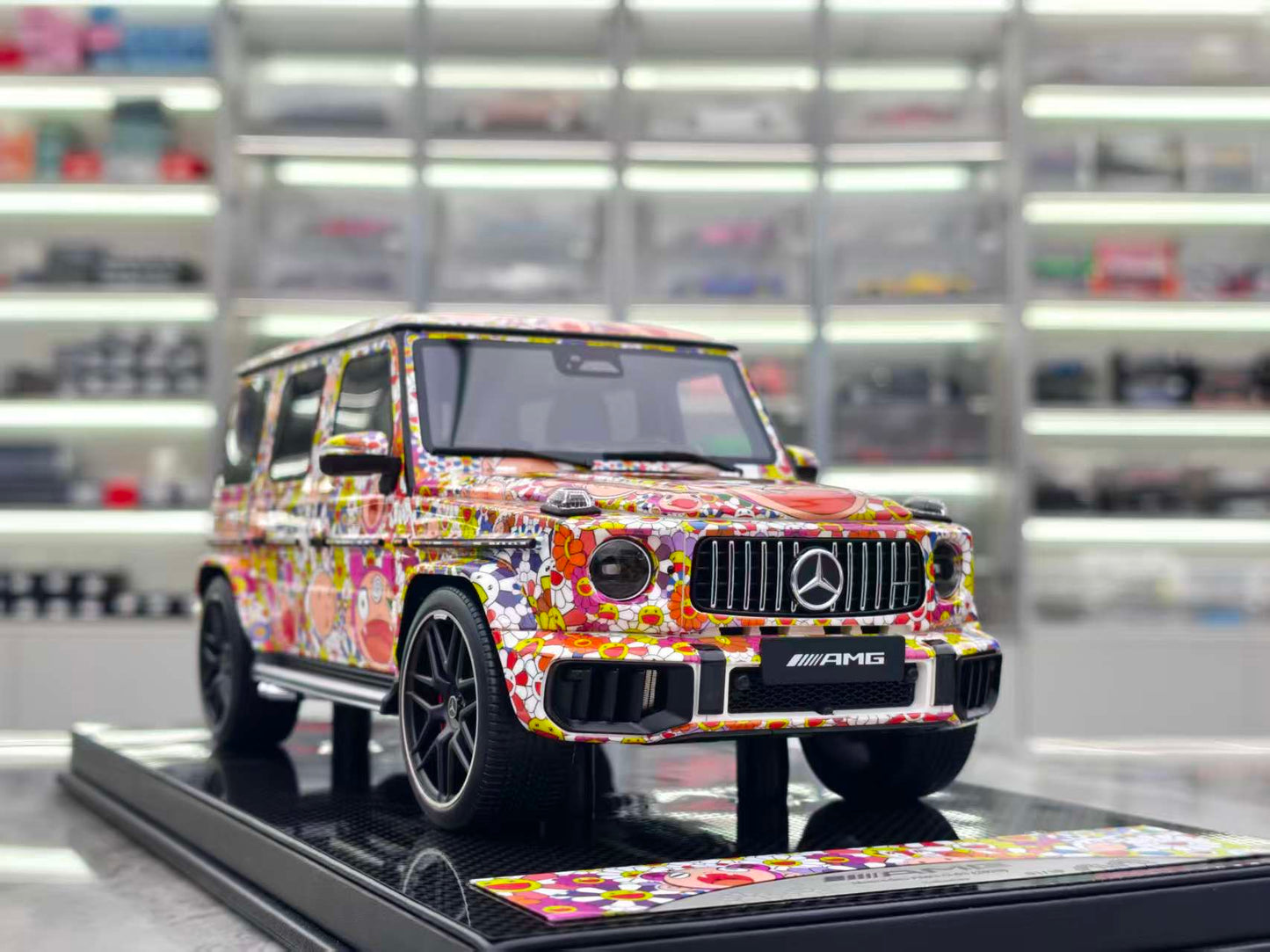 Dino Model 1/18 Mercedes-Benz G63 Custom Edition Sunflower DMK001B