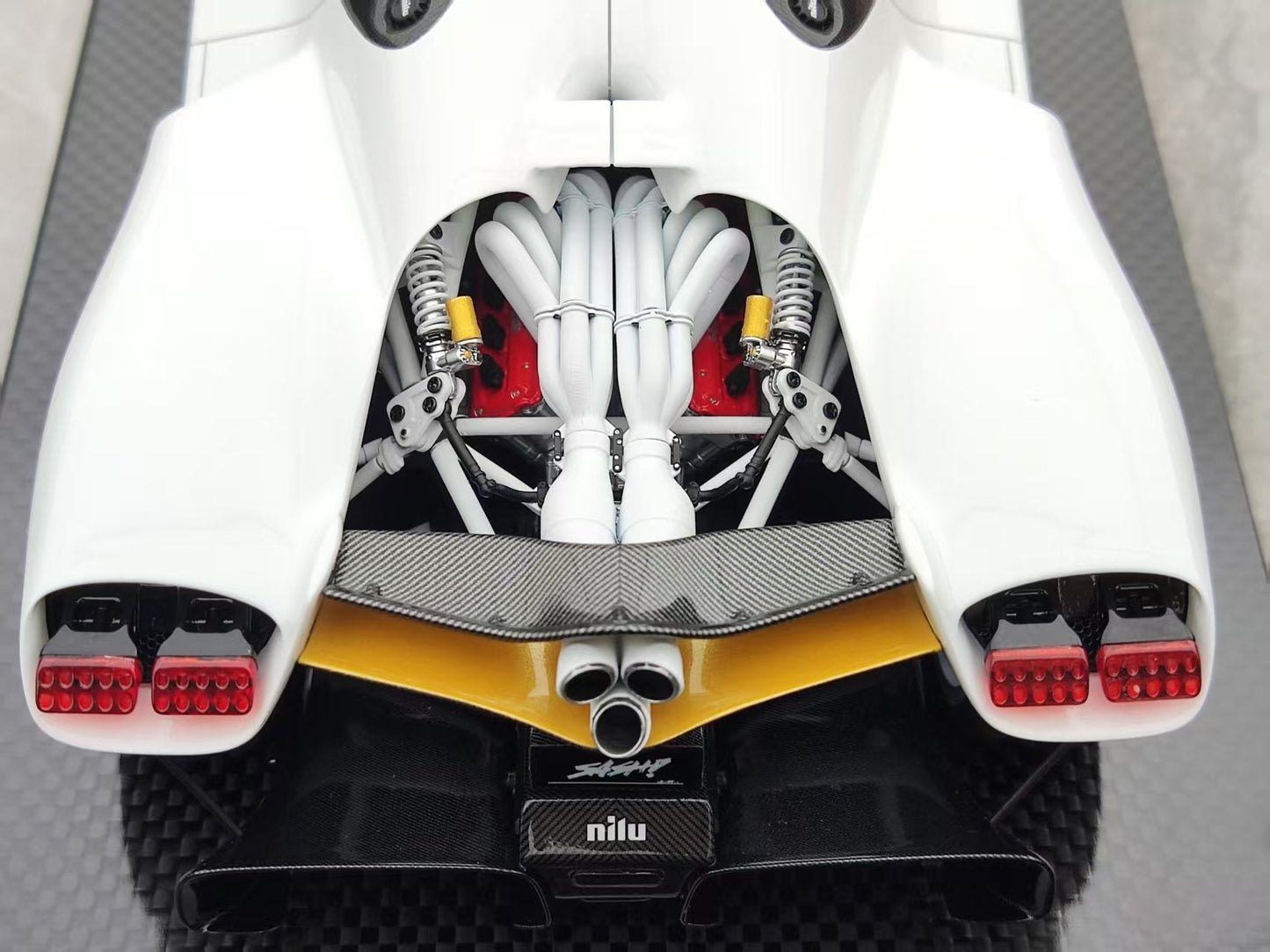 FRONTIART 1/18 Nilu 27 White FA180