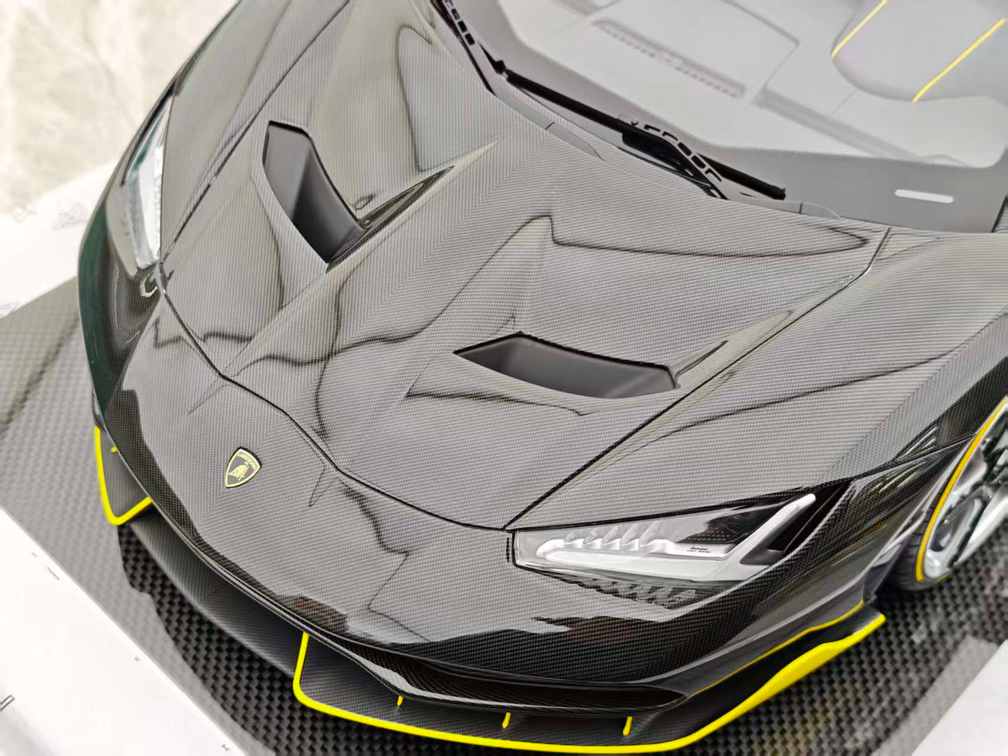 Amalgam 1/8 Lamborghini Centennial Bull M5947