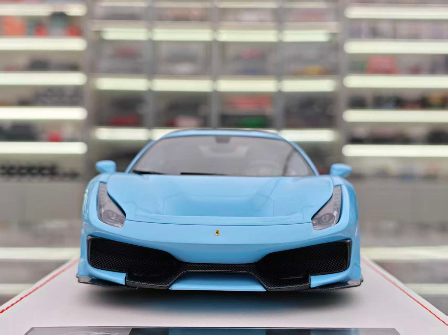GH Model 1/18 Ferrari Novitec 488pista, Prata Blue GH007